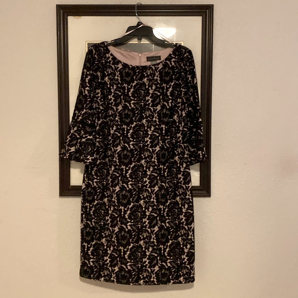 Jessica Howard dress size 12 worn once to a wedding. Very Clean